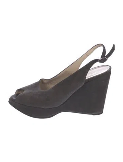 Pre-owned Robert Clergerie Suede Cutout Accent Slingback Pumps In Gray