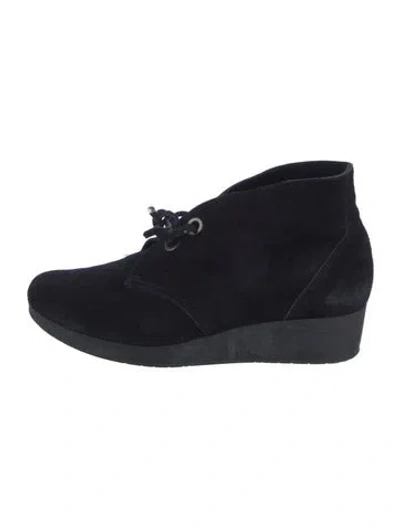 Pre-owned Robert Clergerie Suede Lace-up Boots In Black