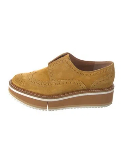 Pre-owned Robert Clergerie Suede Oxfords In Yellow
