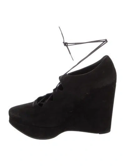 Pre-owned Robert Clergerie Suede Pumps In Black