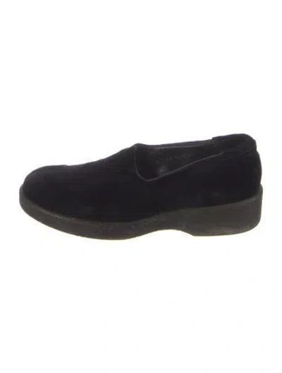 Pre-owned Robert Clergerie Velvet Flats In Black