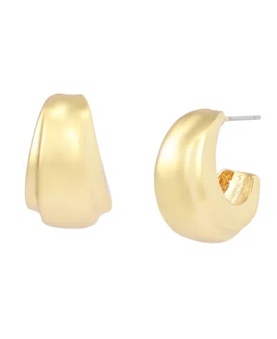 Robert Lee Morris Soho Chubby Huggie Earrings In Gold