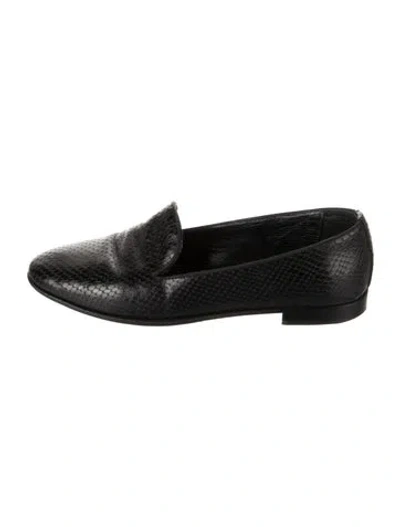 Pre-owned Roberto Cavalli Embossed Leather Animal Print Loafers In Black