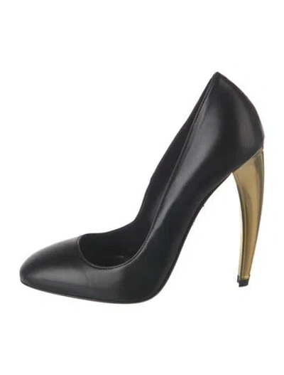 Pre-owned Roberto Cavalli Leather Pumps In Black