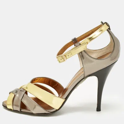 Pre-owned Roberto Cavalli Metallic Gold/grey Patent Leather Strappy Ankle Strap Sandals Size 40 In Silver