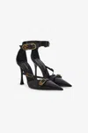 Roberto Cavalli Pump With Monogram Rc In Black