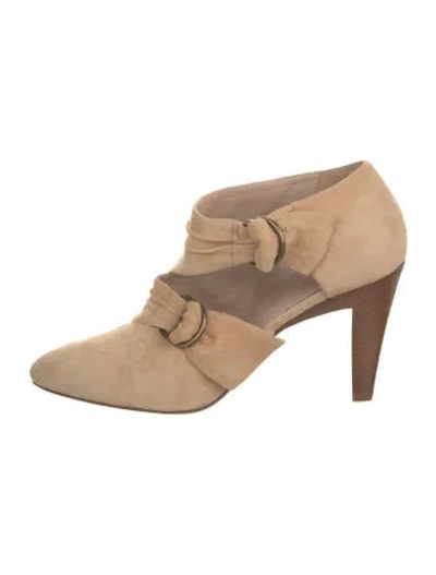 Pre-owned Roberto Cavalli Suede Pumps In Brown