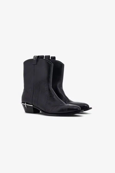 Roberto Cavalli Textano Boots With Fang Detail In Black