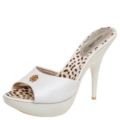 Roberto Cavalli White Leather Logo Buckle Platform Sandals In Multi