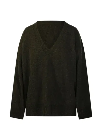 Roberto Collina V-neck Knitted Sweater In Green