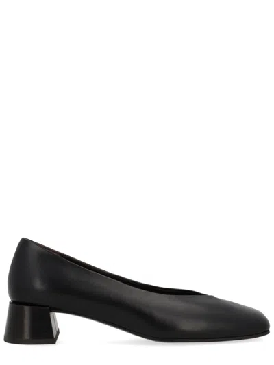 Roberto Festa Vina Low-heeled Calf Pumps In Black