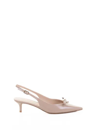 Roberto Festa Décolleté Slingback Powder In Leather In Neutral