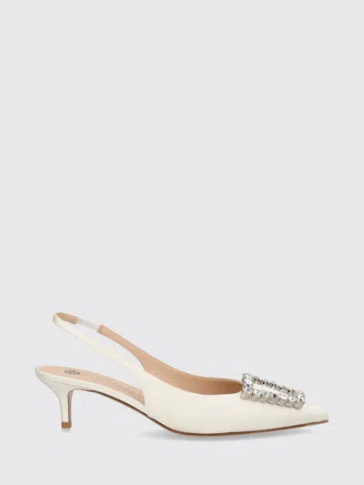 Roberto Festa Pump Woman In White
