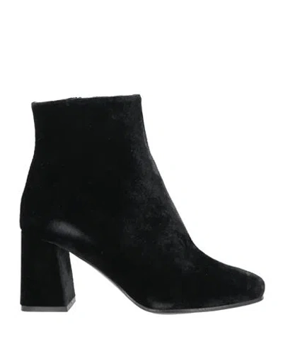 Roberto Festa Woman Ankle Boots Black Size 5 Soft Leather