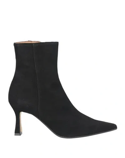 Roberto Festa Woman Ankle Boots Black Size 8 Leather
