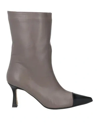 Roberto Festa Woman Ankle Boots Lead Size 7.5 Leather In Grey