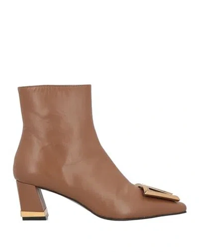 Roberto Festa Woman Ankle Boots Tan Size 5 Leather