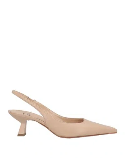Roberto Festa Woman Pumps Beige Size 8 Leather In Neutral