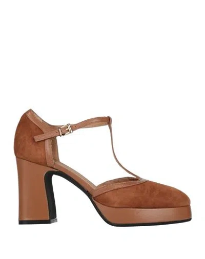 Roberto Festa Woman Pumps Brown Size 7 Leather