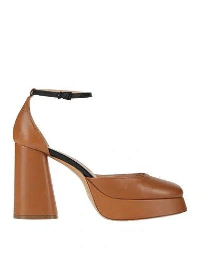 Roberto Festa Woman Pumps Camel Size 9 Leather In Brown