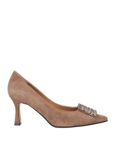 Roberto Festa Woman Pumps Khaki Size 8 Leather In Sand