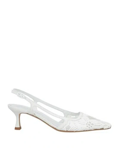 Roberto Festa Woman Pumps White Size 8 Leather