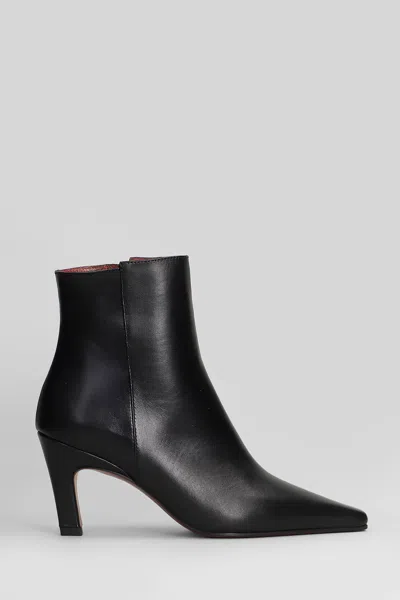 ROBERTO FESTA YANIRA HIGH HEELS ANKLE BOOTS IN BLACK LEATHER