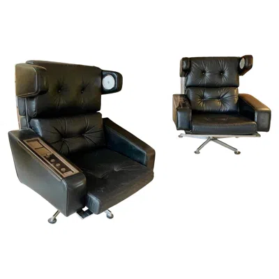 Pre-owned Robin Day Leather Lounge Chairs With Zentroz Amplifier & Philips Speakers 1967 In Black
