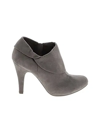 Pre-owned Rocket Dog Ankle Boots In Gray
