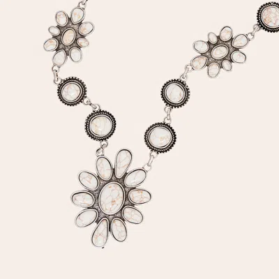 Rockin' C Silver & Cream Statement Flower Necklace In White