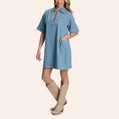 Rockin' C Women's Light Wash Boxy Collared Denim Dress