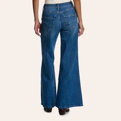 Rockin' C Women's Medium Wash Seamed Wide Leg Jeans In Stonewash Blue