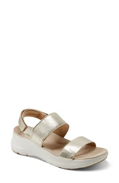 Rockport Qwera Sandal In Gold Leather