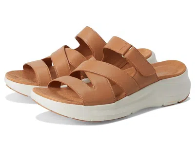 Rockport Qwyn In Brown