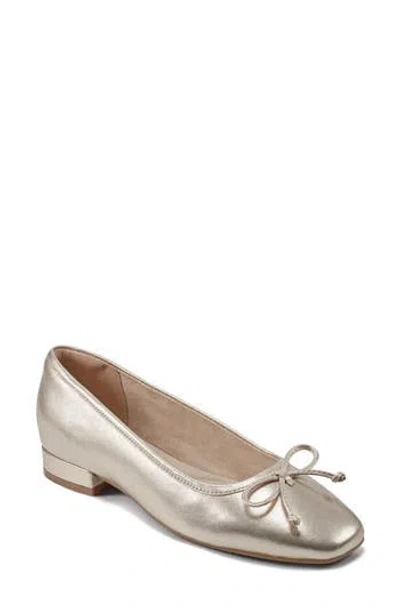 Rockport Sadie Ballet Flat In Gold Leather