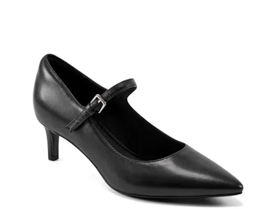 Rockport Total Motion Chase Pump In Black