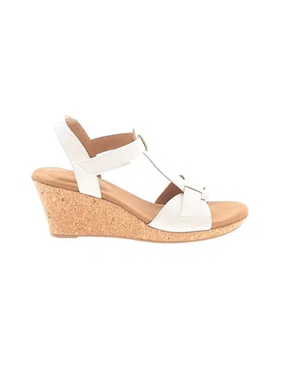 Pre-owned Rockport Wedges In White