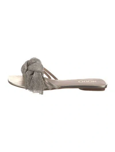 Pre-owned Rodo Leather Floral Print Slides In Silver