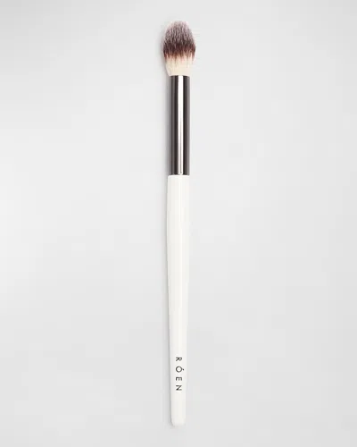 Roen Blend And Crease Brush In White