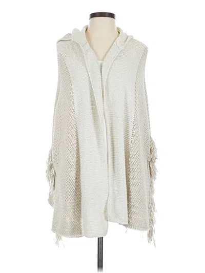 Pre-owned Roffe Accessories Poncho In Ivory
