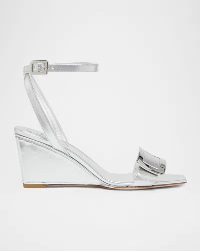 Roger Vivier 60mm Belle Vivier Metallic Leather Wedge Sandals In Silver