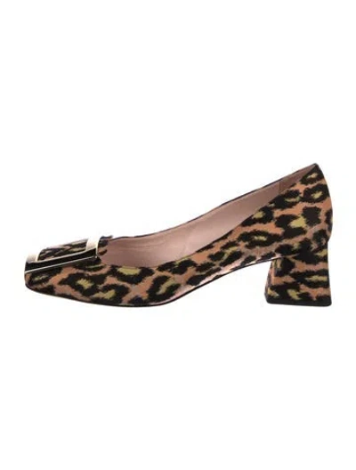 Pre-owned Roger Vivier Animal Print Pumps In Black
