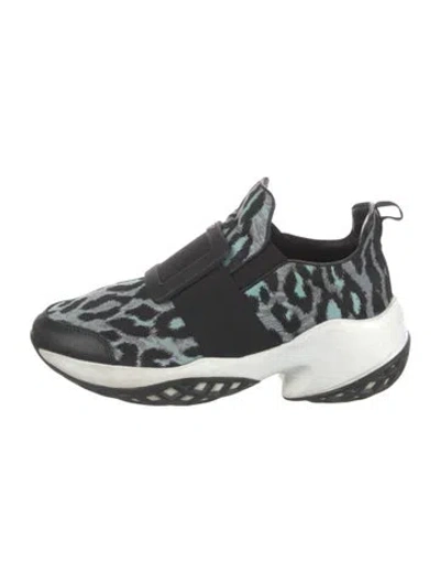 Pre-owned Roger Vivier Animal Print Sneakers In Multi