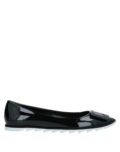 Roger Vivier Ballet Flats In Black