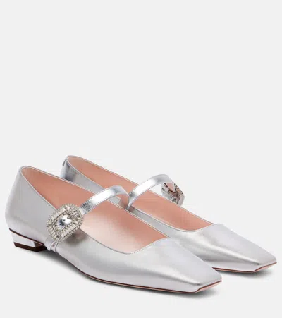 Roger Vivier Belle Vivier 25 Metallic Leather Ballet Flats In Silver