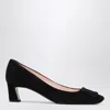 Roger Vivier 70mm Buckle-embellished Suede Pumps In Black