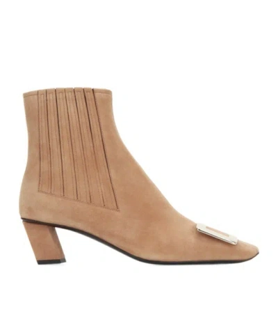 Roger Vivier Belle Vivier Chelsea Booties In Suede In Neutral
