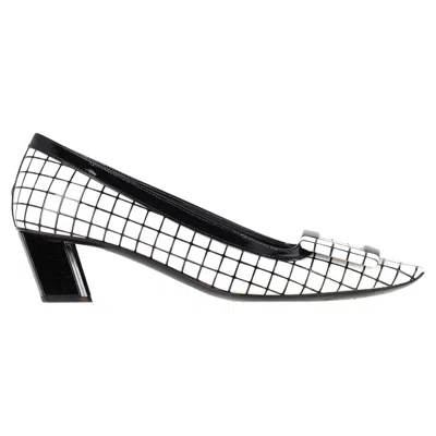 Roger Vivier Belle Vivier Graphic Grid Pumps In White Leather