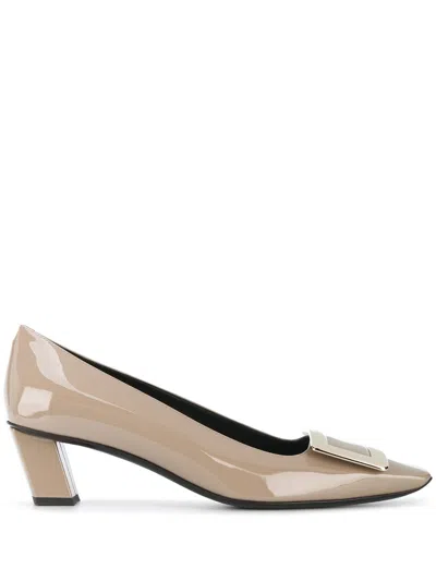 Roger Vivier Trompette 45 Metal Buckle Pumps In Patent Leather In Neutral