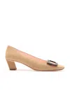Roger Vivier Belle Vivier Suede Pumps In Tan